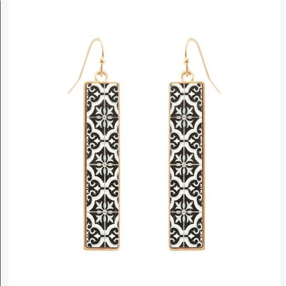 Jewelry - Geometric patterned earrings.  Wood.  Bohemian style.  Beautiful
